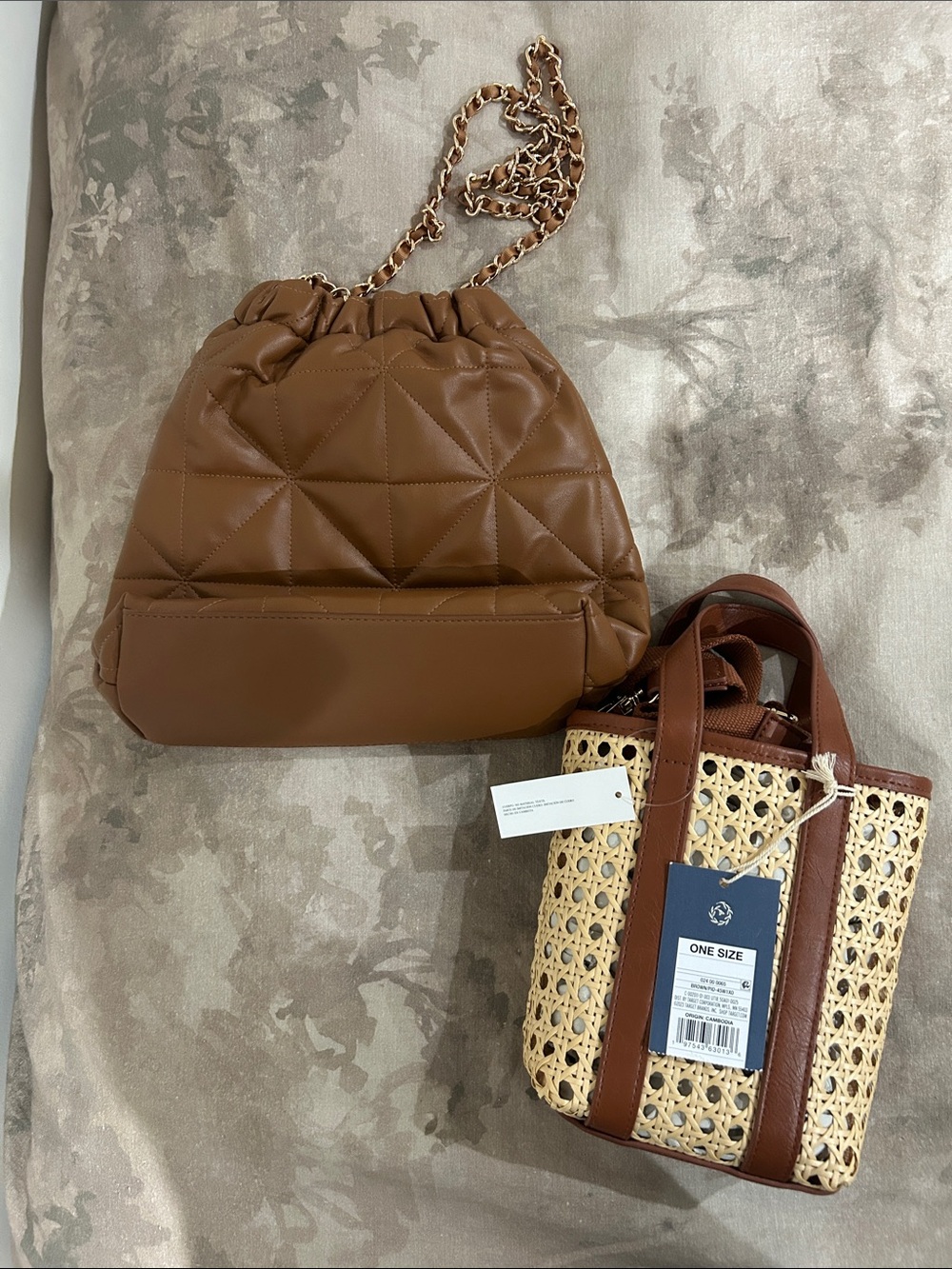 Women Bags lot of 2 Universal thread ~A New day